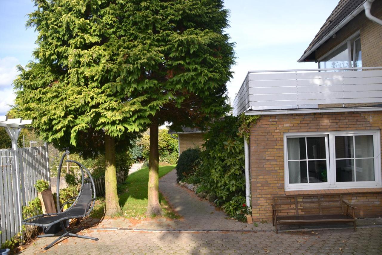 Eindecker - Studioapartment Im Erdgeschoss Mit Gartenmitbenutzung Flensburg Bagian luar foto