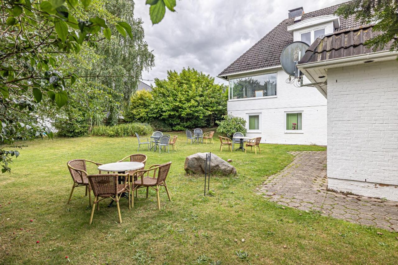 Eindecker - Studioapartment Im Erdgeschoss Mit Gartenmitbenutzung Flensburg Bagian luar foto
